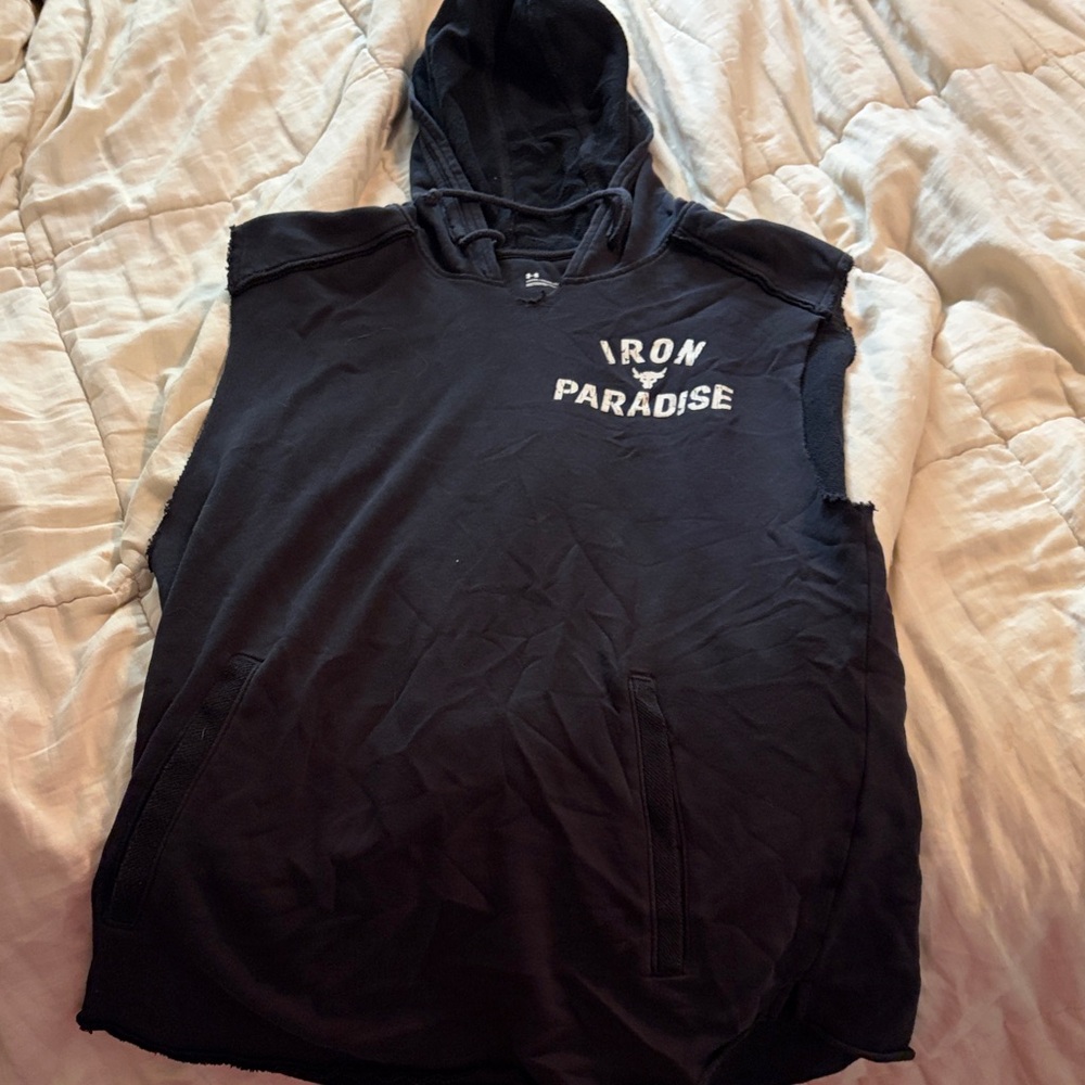 LG Black Sleeveless Hoodie‎
